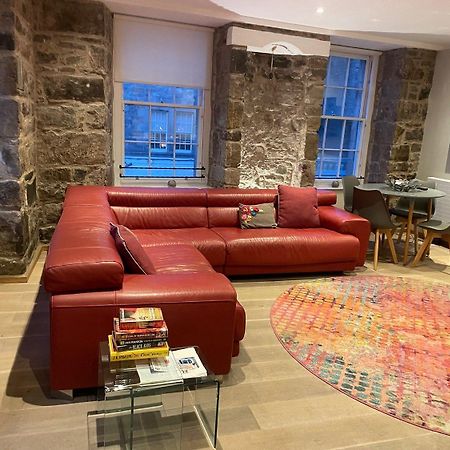 Joivy Elegant Home At The Heart Of The Royal Mile Édimbourg Extérieur photo