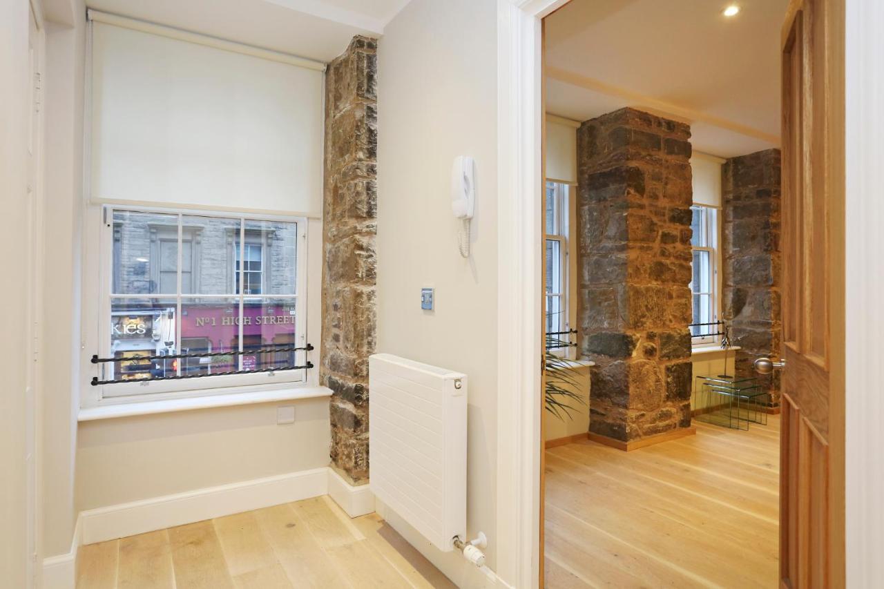 Joivy Elegant Home At The Heart Of The Royal Mile Édimbourg Extérieur photo