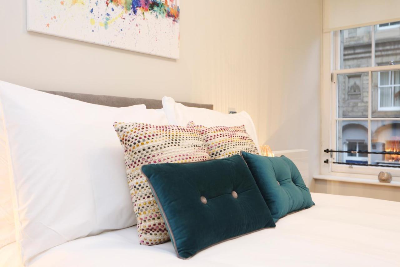 Joivy Elegant Home At The Heart Of The Royal Mile Édimbourg Extérieur photo