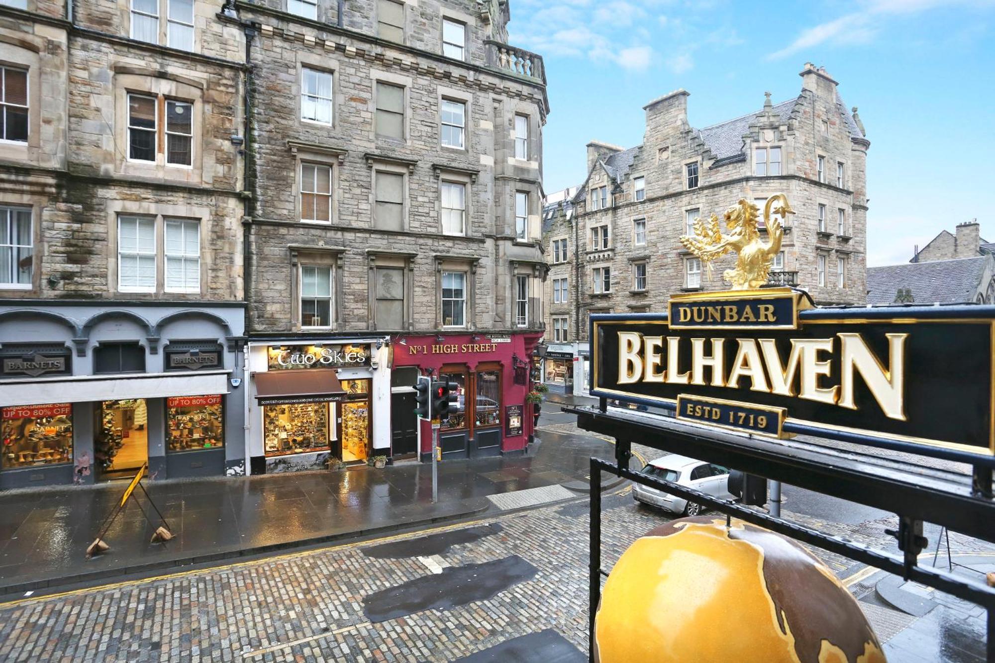 Joivy Elegant Home At The Heart Of The Royal Mile Édimbourg Extérieur photo