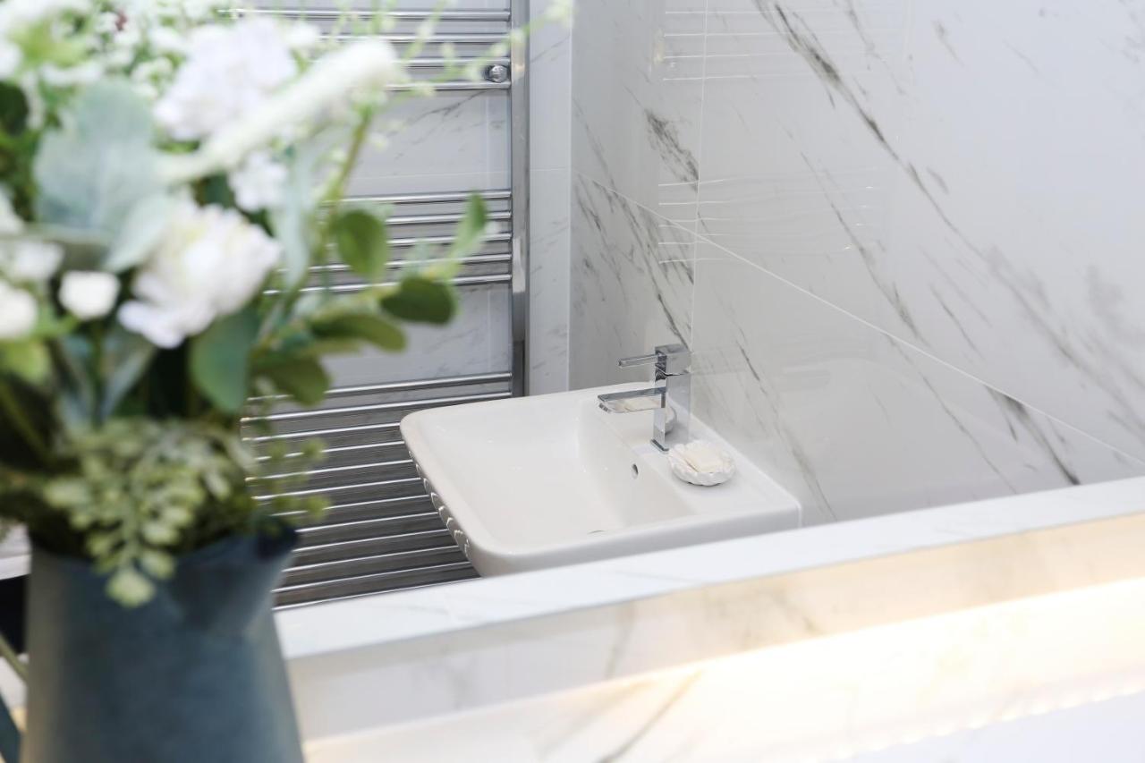 Joivy Elegant Home At The Heart Of The Royal Mile Édimbourg Extérieur photo
