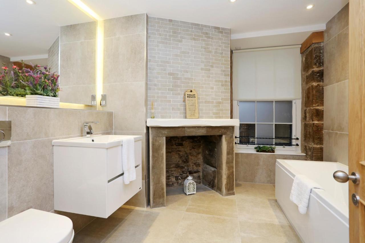 Joivy Elegant Home At The Heart Of The Royal Mile Édimbourg Extérieur photo